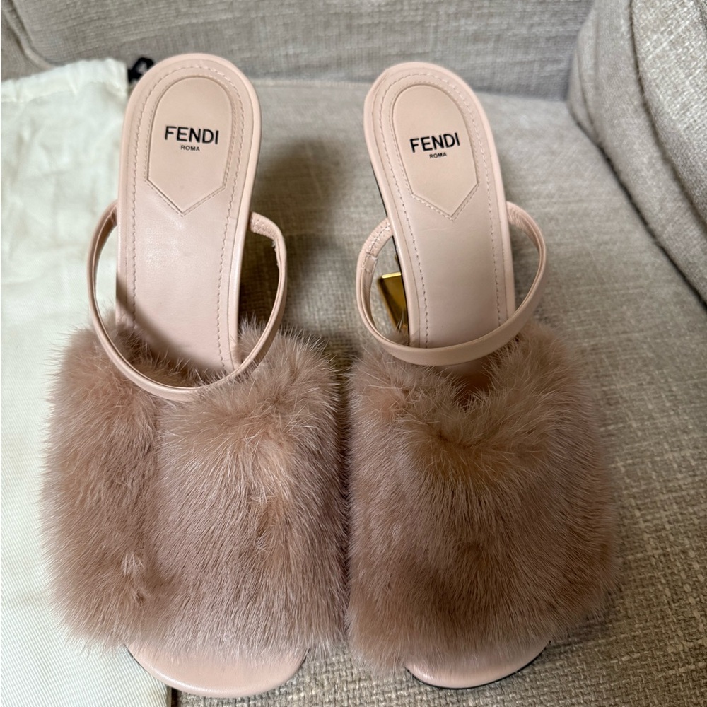Fendi Women's Fur Mules - Cream and Gold - Picture 3 of 5